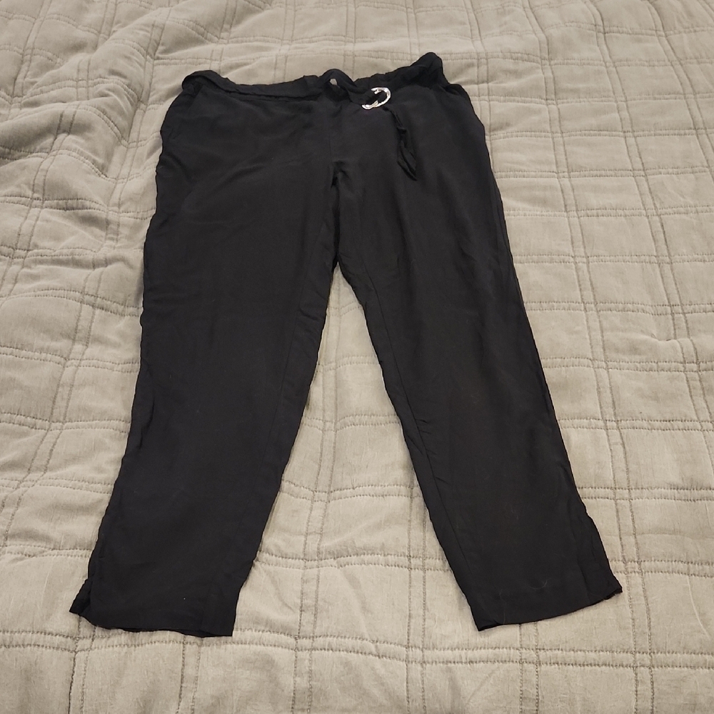 MICHAEL Michael Kors Belted Black Cropped Pants Size 10!